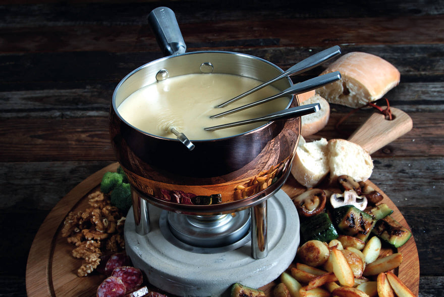 Pikantes bauernkäse-fondue
