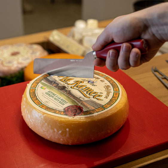 Professionelles Käsemesser für halbharten Käse, Rot 210 mm